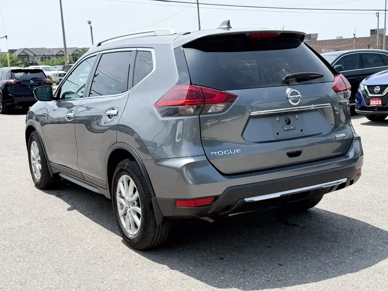 Nissan Rogue fotografie Nissan Rogue