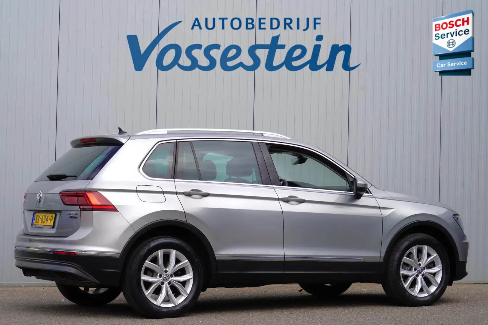 Volkswagen Tiguan 2.0 TSI 4Motion Highline / Virtual cockpit / Led / Grijs - 2