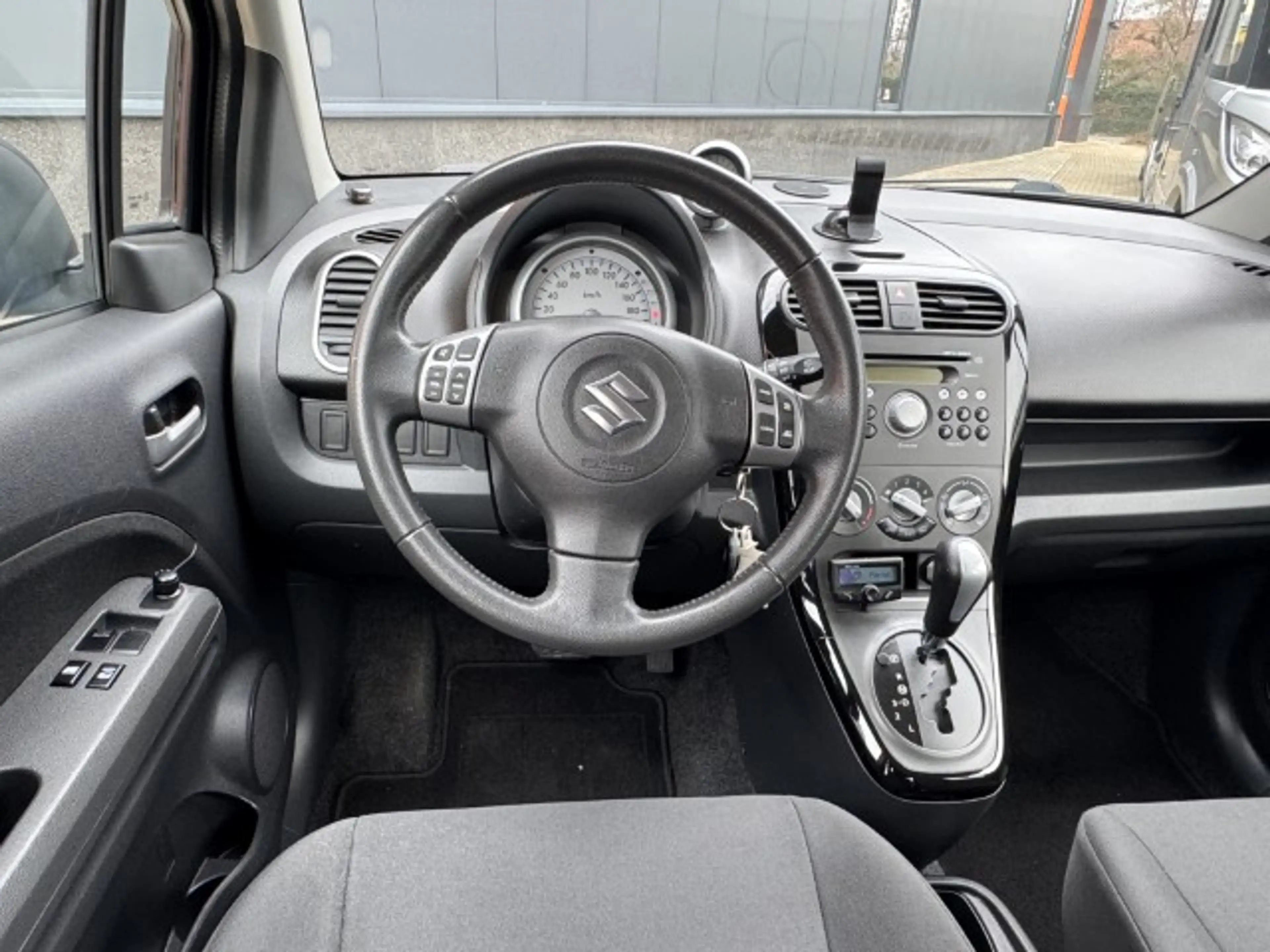 Suzuki Splash 1.2 Comfort AUTOMAAT — photo 5