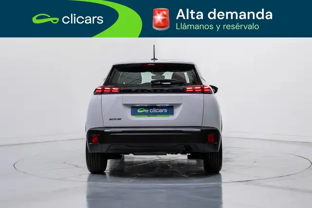 Peugeot 2008 view 4