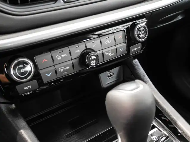 Jeep Compass view 10