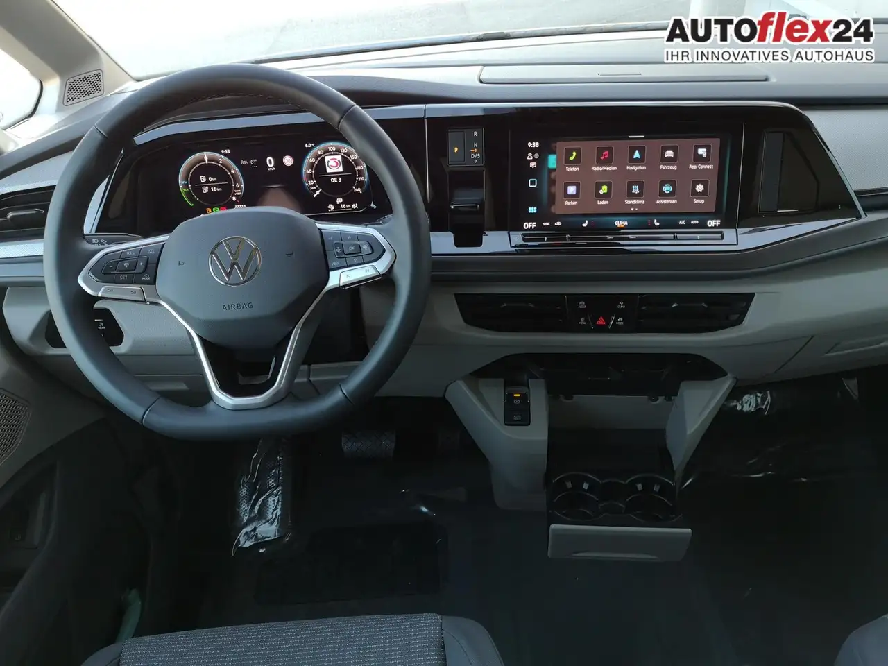 Volkswagen T7 Multivan Sport Edition 1,5eHybrid DSG 4Motion Elegance L... 5