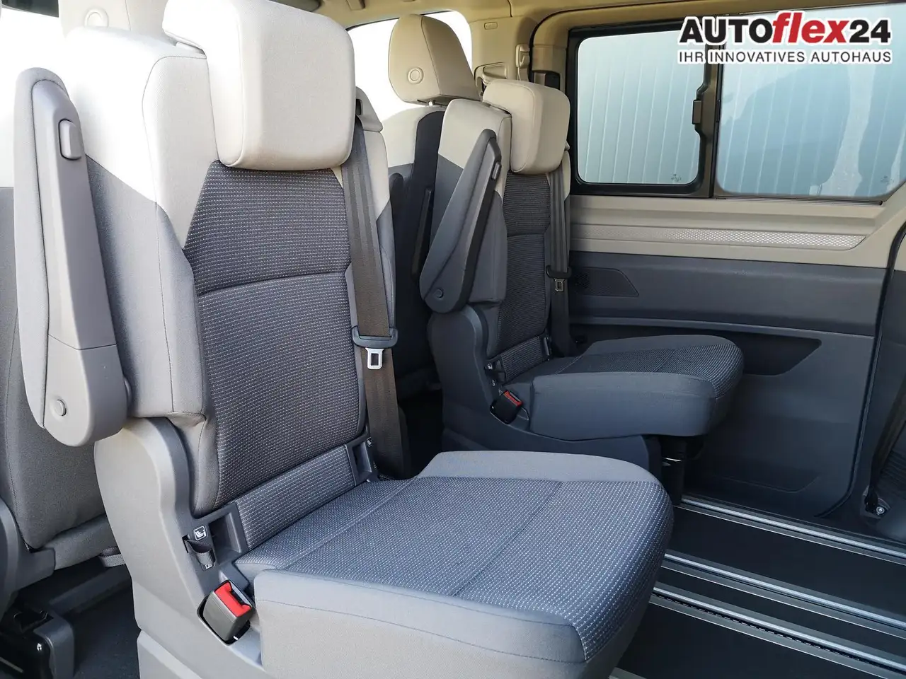 Volkswagen T7 Multivan Sport Edition 1,5eHybrid DSG 4Motion Elegance L... 8