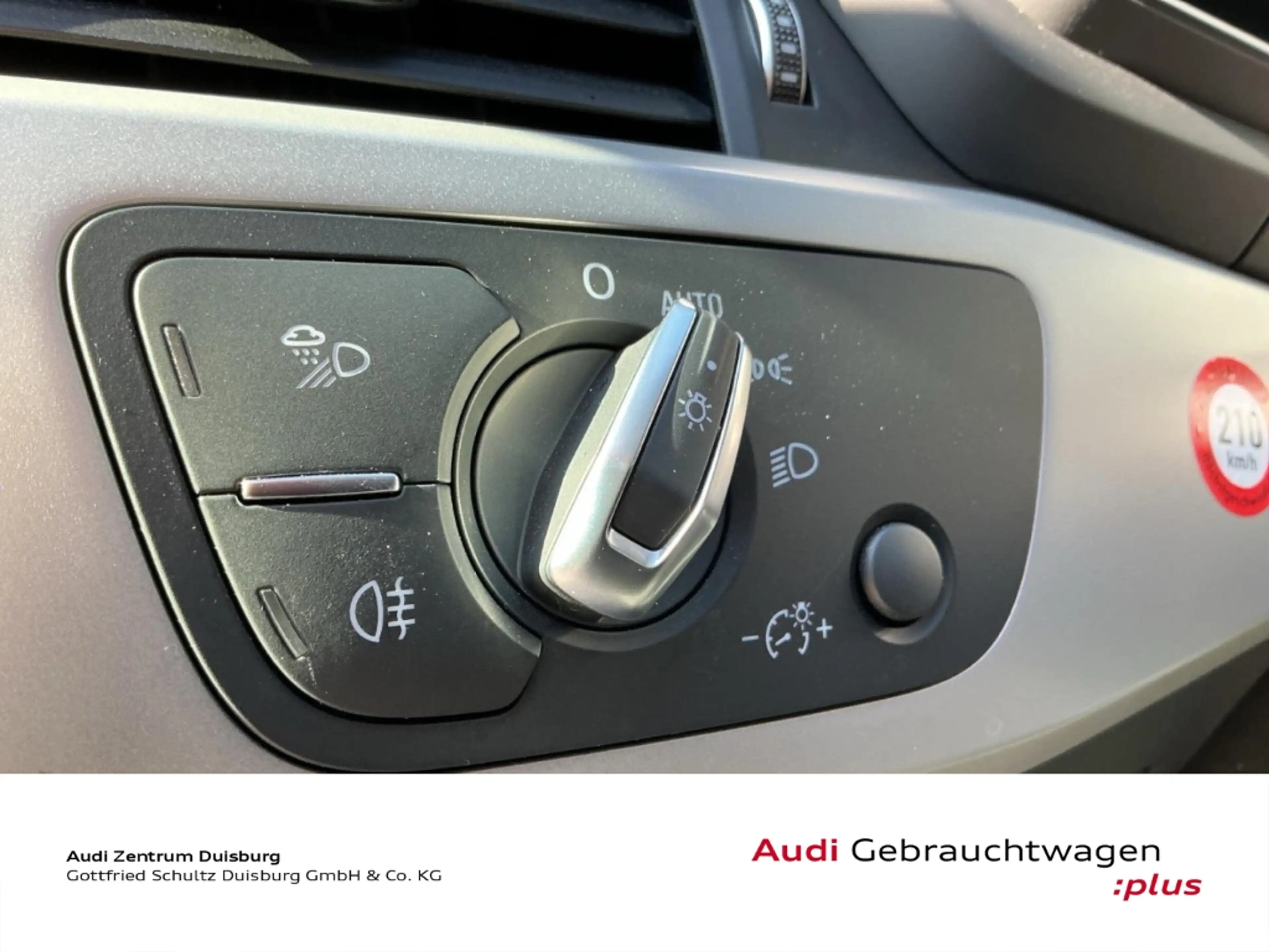 Audi A4 Avant 45 TFSI quattro advanced — photo 13