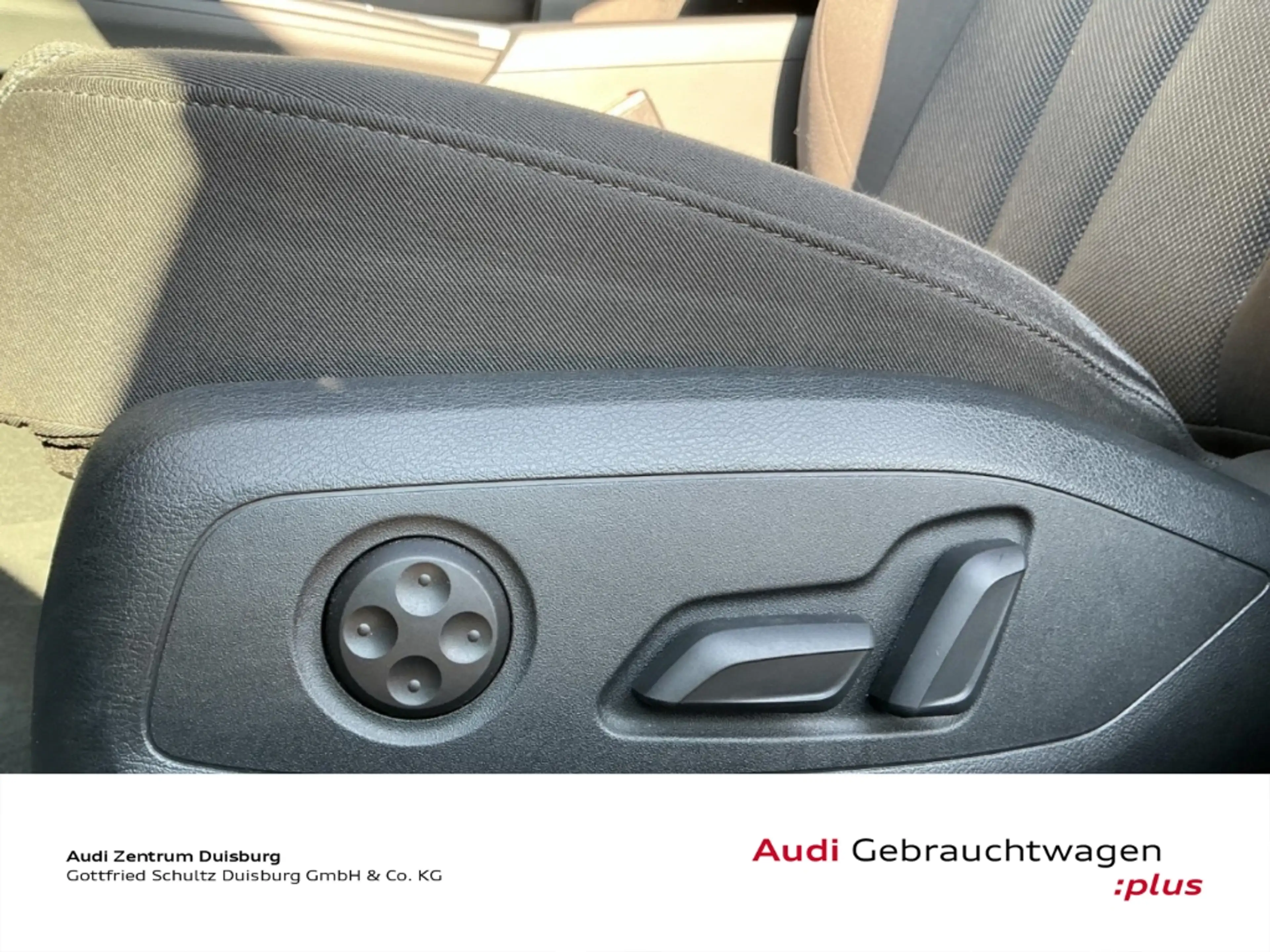 Audi A4 Avant 45 TFSI quattro advanced — photo 12
