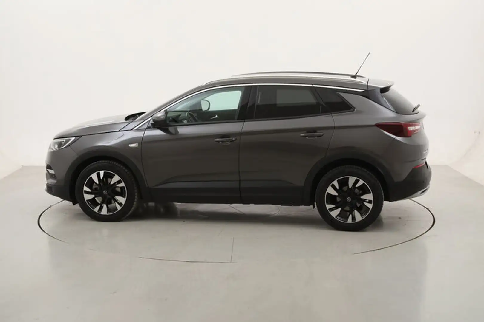 Opel Grandland X Elegance 1.5 Diesel 131CV Grigio - 2
