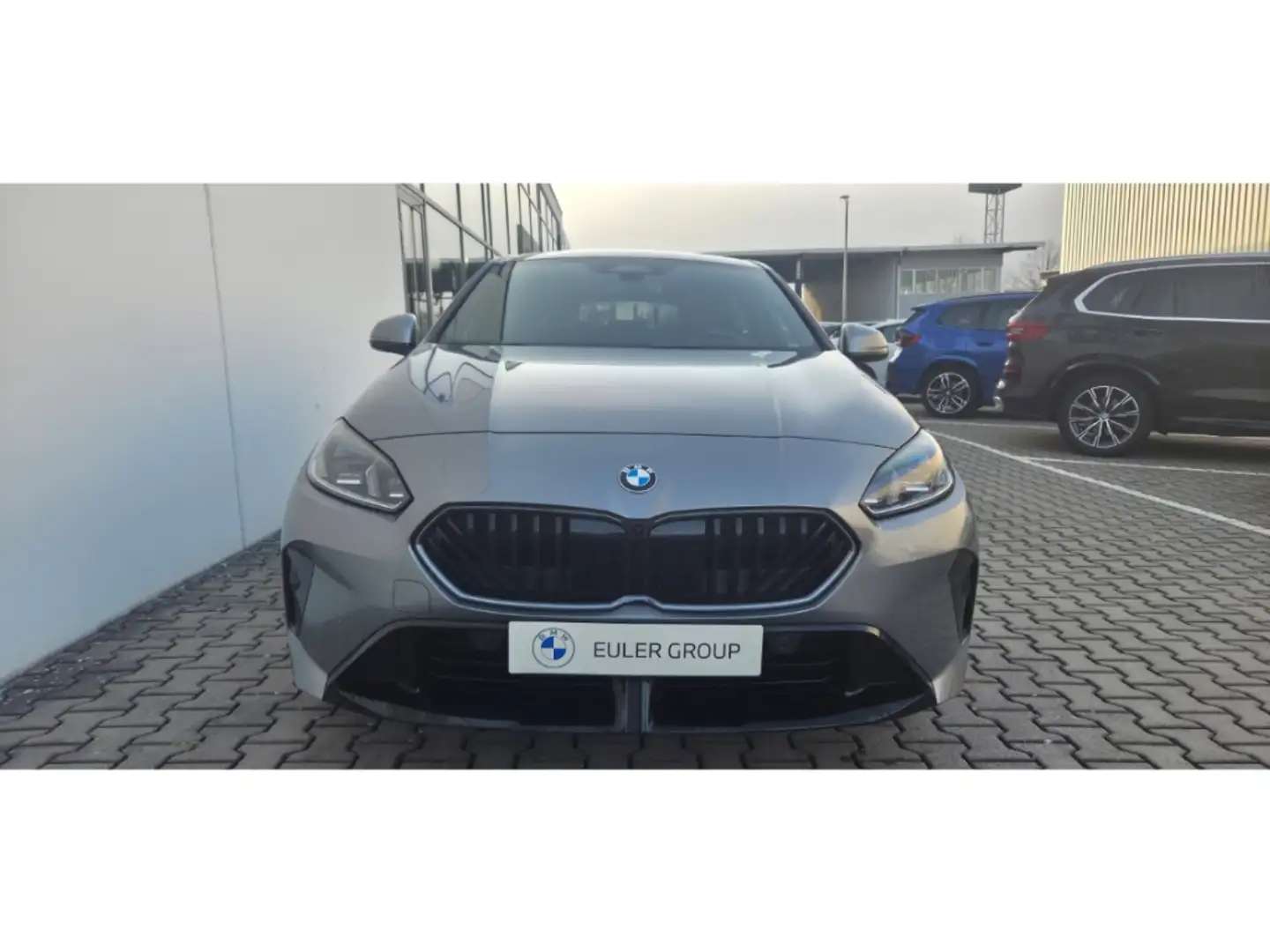 BMW 123 i xDrive M Sport IconicGl Pano Memory H/K HUD ad.M Gris - 2