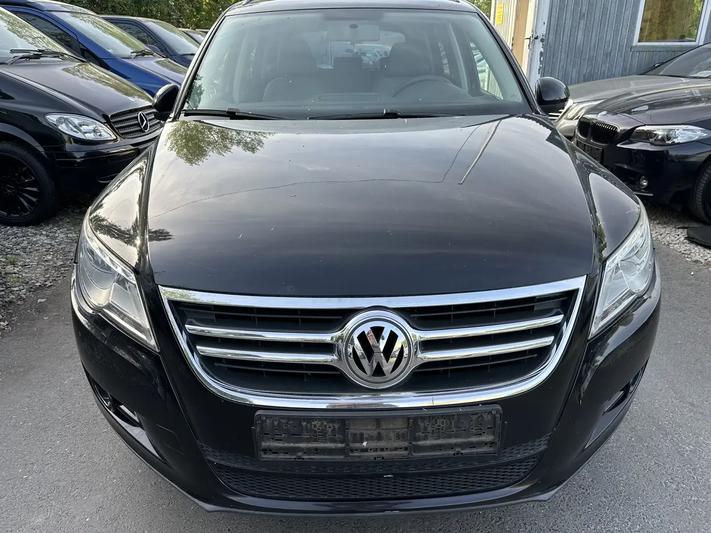 Volkswagen Tiguan 2,0 TDI 140 ps 4x4 KLIMA NAVI Zwart - 2