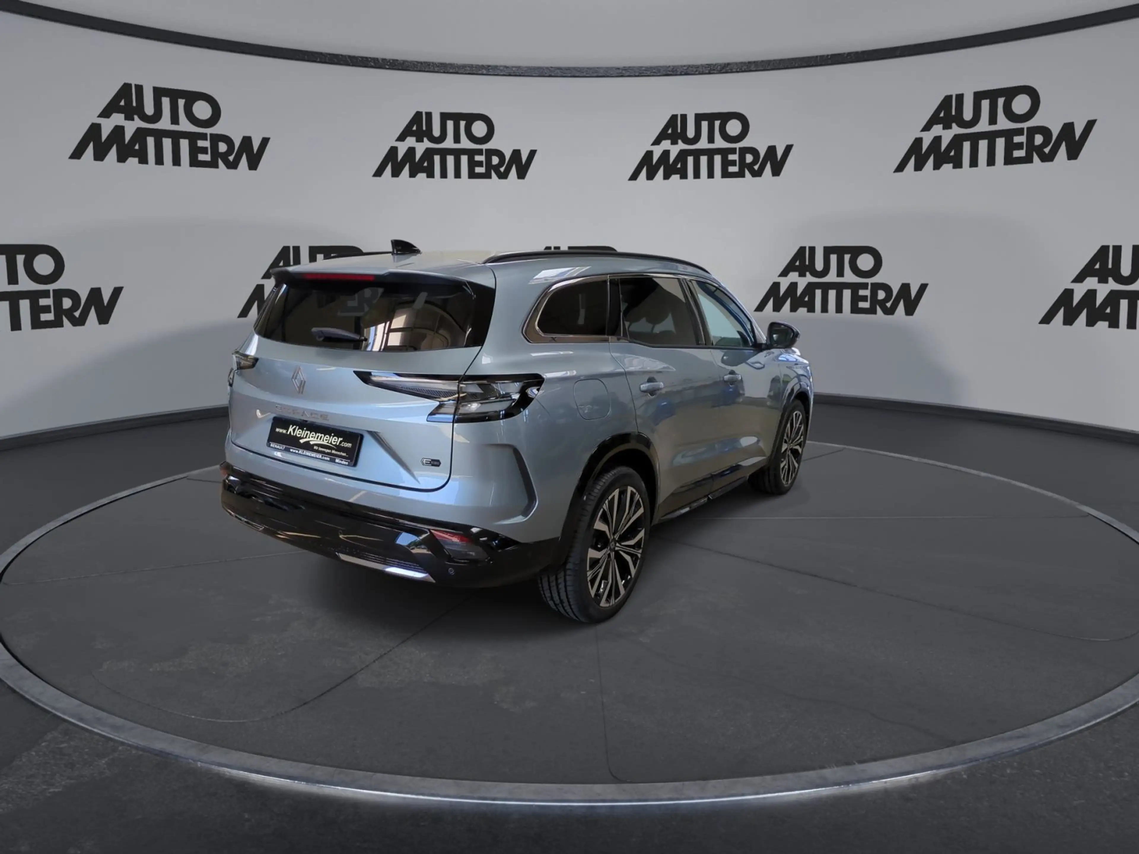 Renault Espace VI 1.2 E-TECH Hybrid 200 Iconic 5sz — photo 8