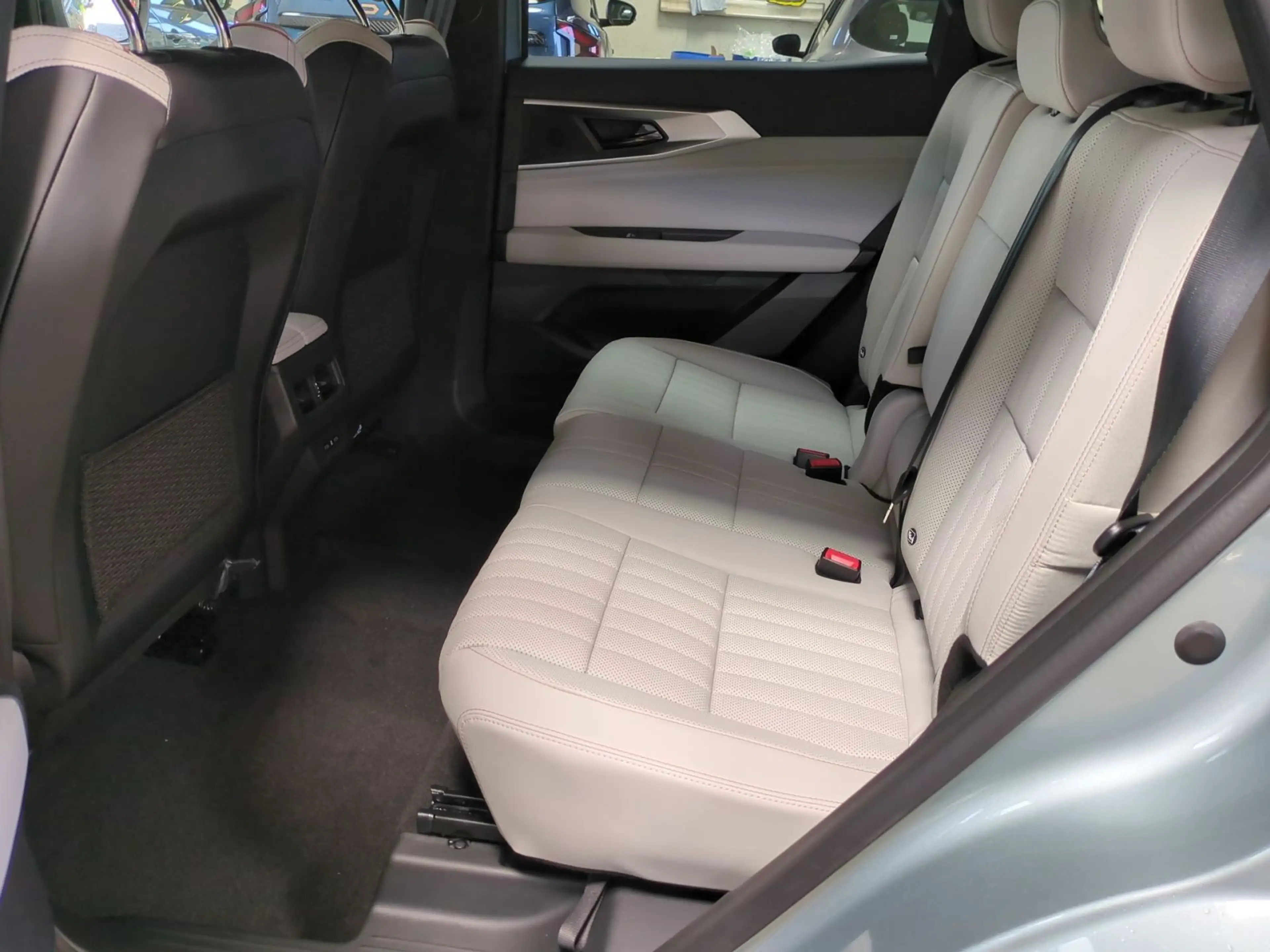 Renault Espace VI 1.2 E-TECH Hybrid 200 Iconic 5sz — photo 13