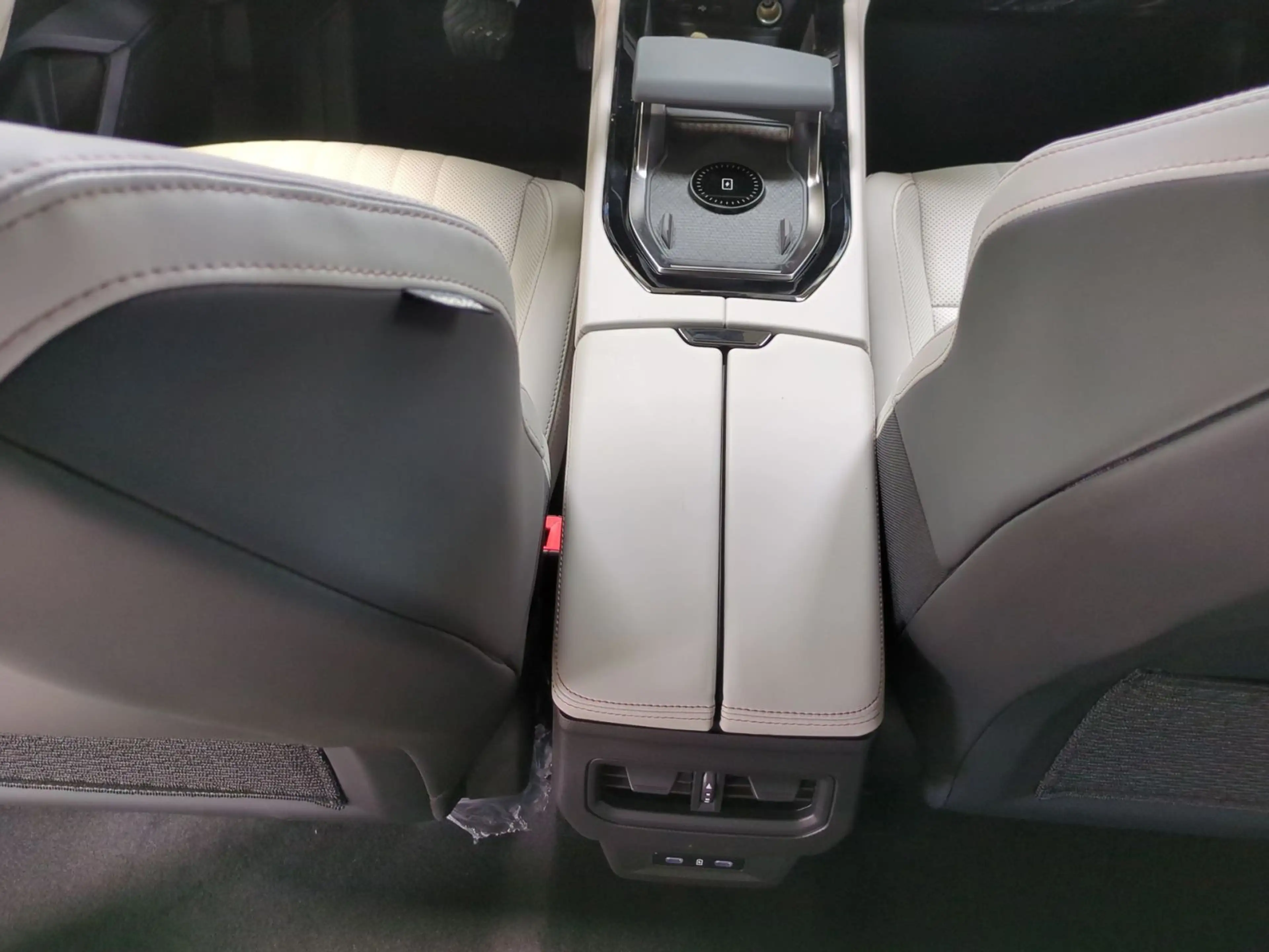Renault Espace VI 1.2 E-TECH Hybrid 200 Iconic 5sz — photo 15