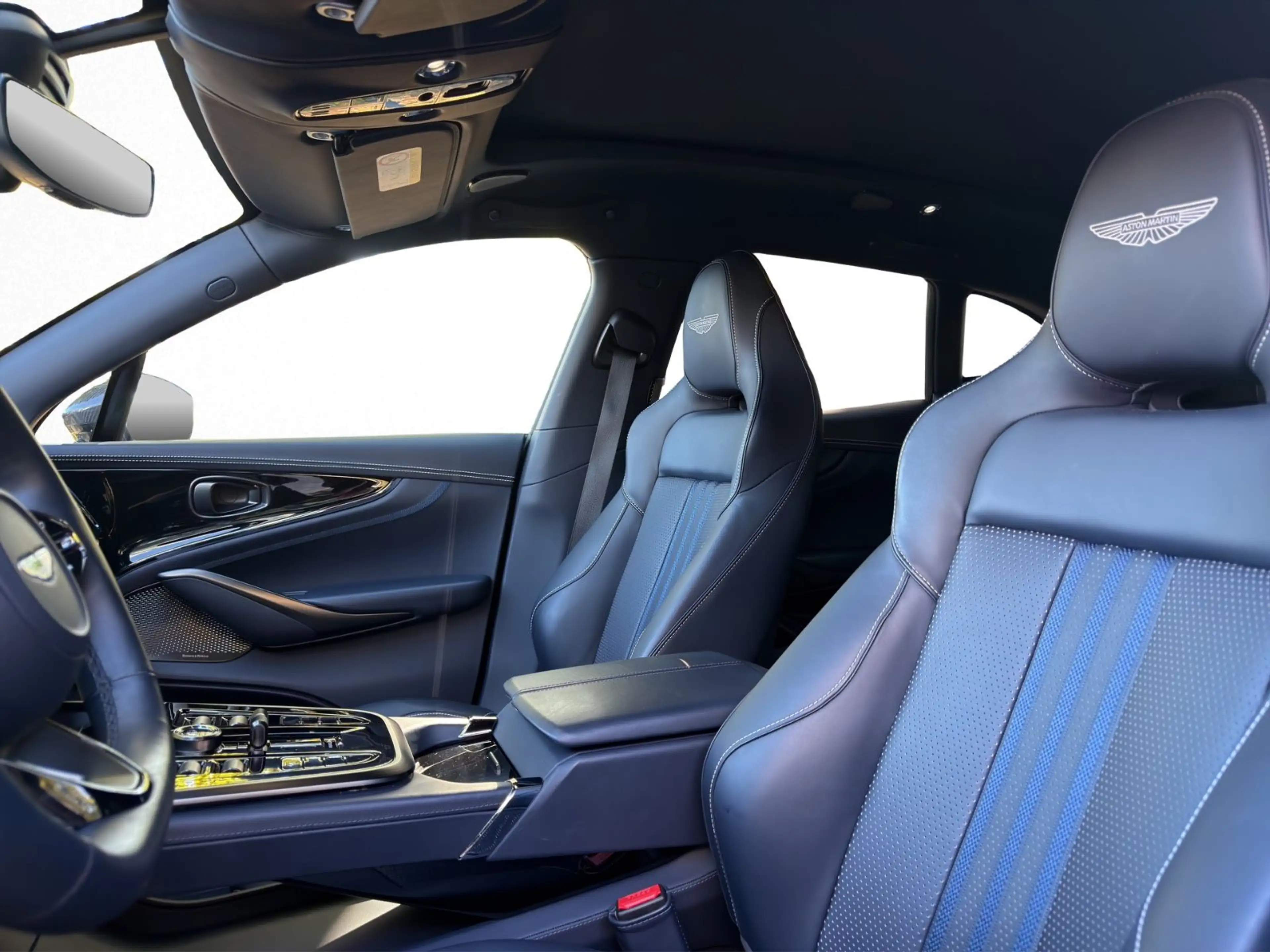 Aston Martin DBX 707 MY25 Facelift — photo 9