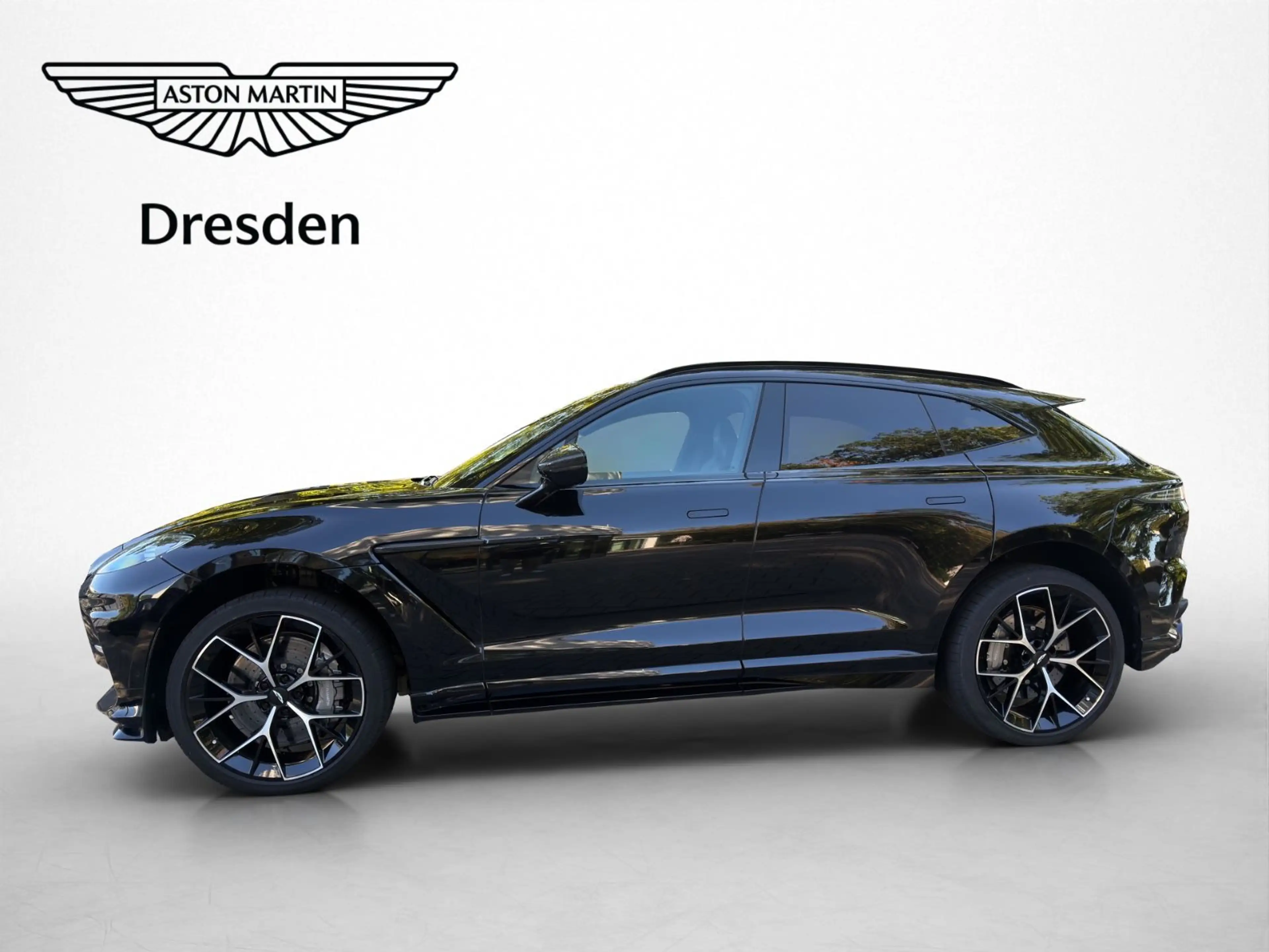 Aston Martin DBX 707 MY25 Facelift — photo 3