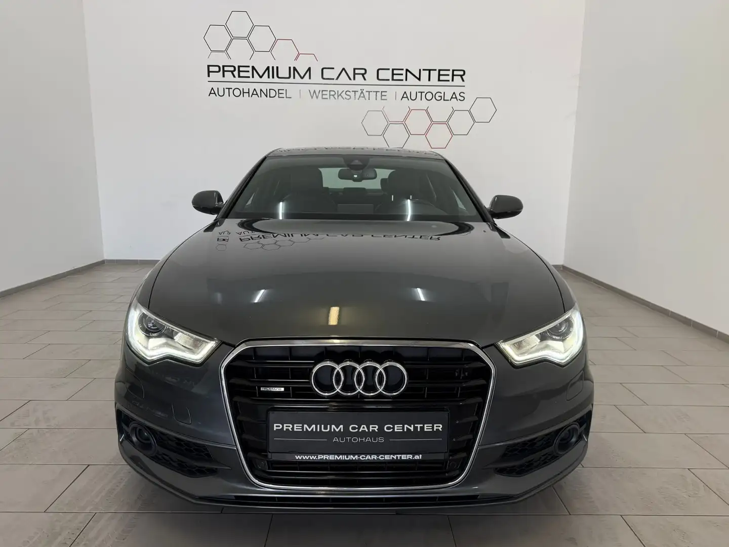 Audi A6 3.0 TDI quattro 3x S-Line XENON / TEILLEDER / KAM. Grau - 2
