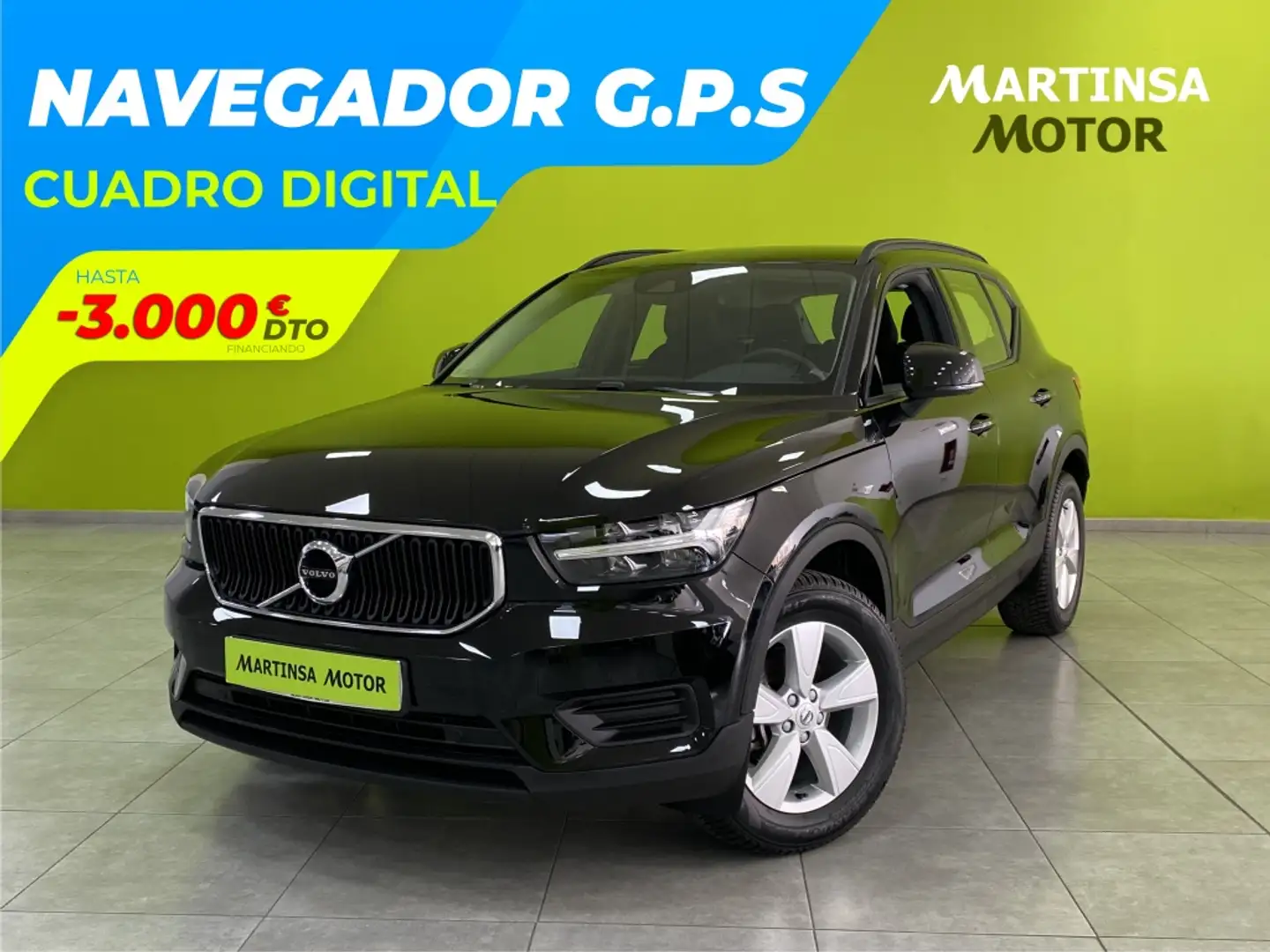 Volvo XC40 T2 Momentum Core Negro - 1
