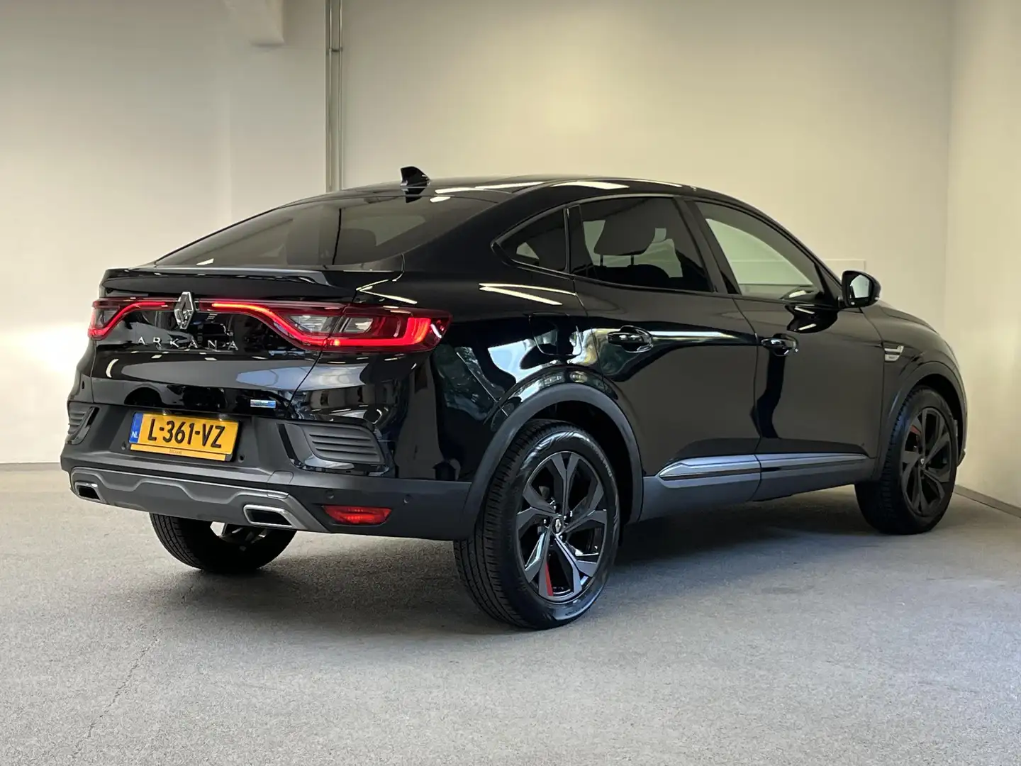 Renault Arkana 1.6 E-Tech Hybrid 145 R.S. Line | 1e-EIG | BOSE | Zwart - 2