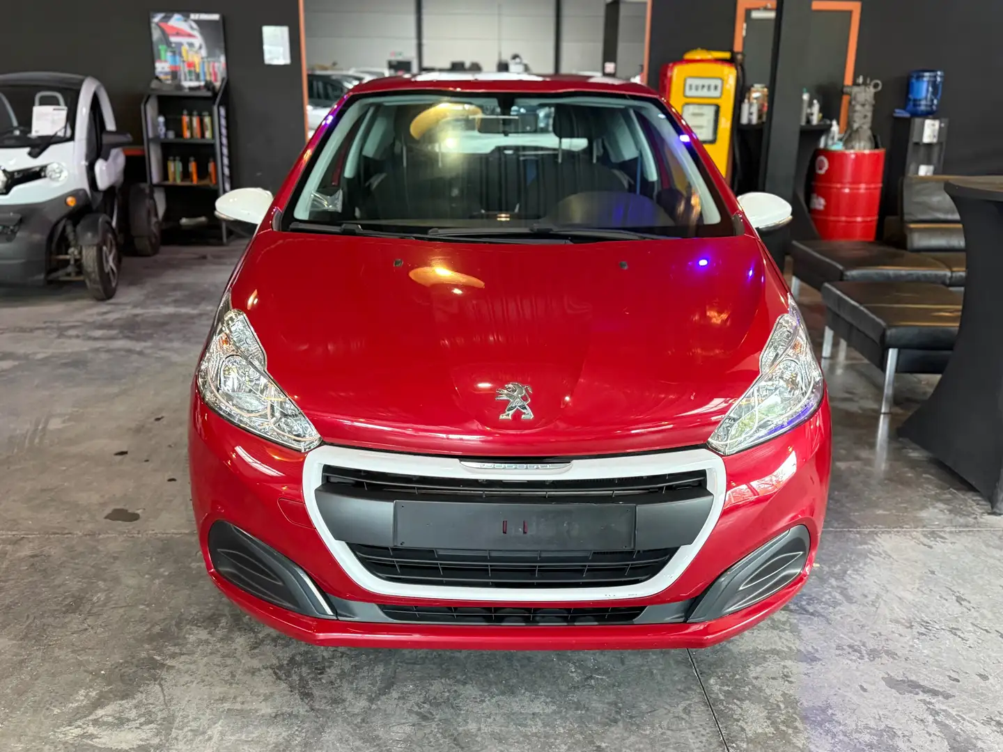 Peugeot 208 208 1.2i  Like - Airco - 12mois de garantie Rouge - 2