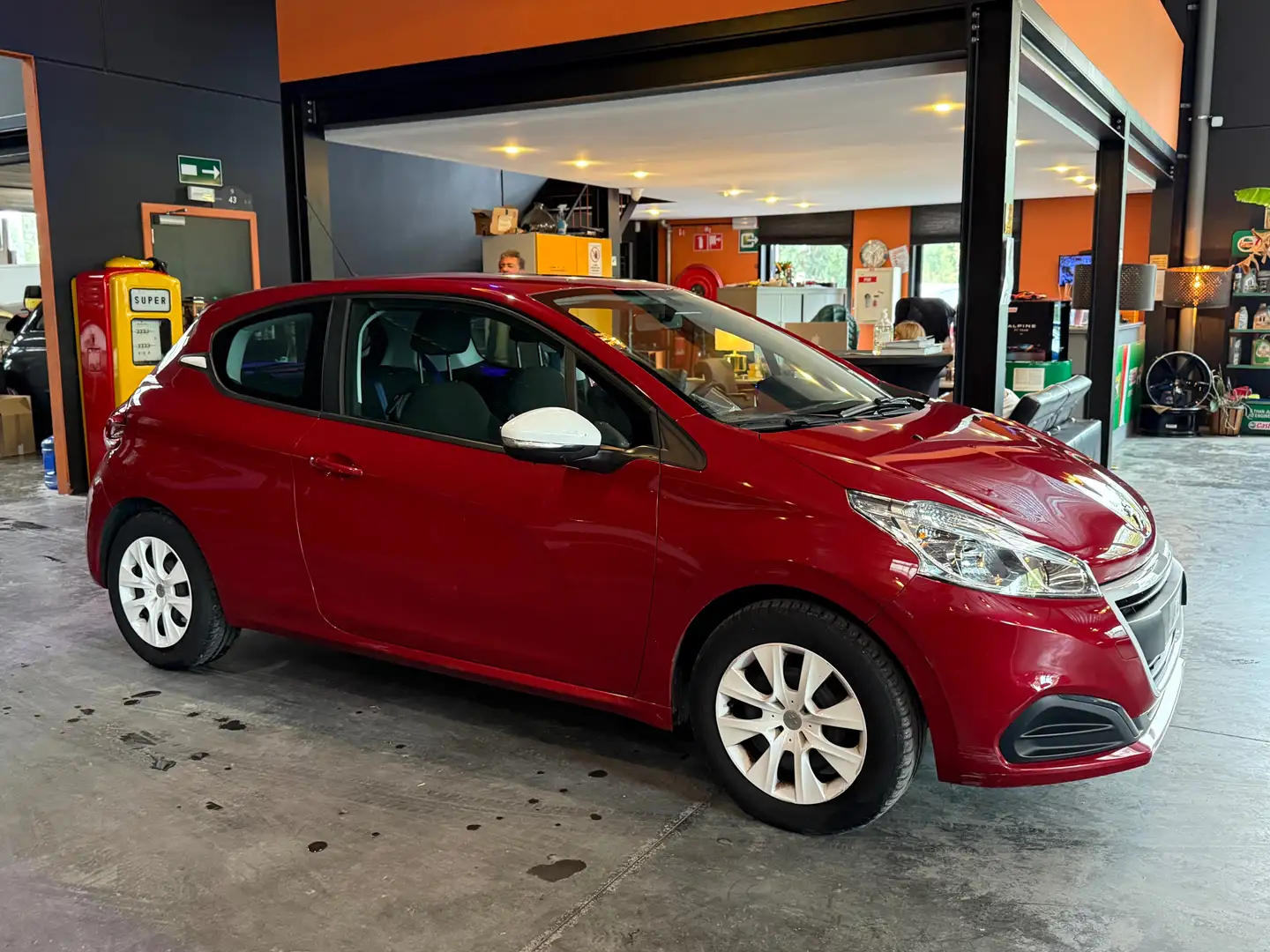 Peugeot 208 208 1.2i  Like - Airco - 12mois de garantie Rouge - 1
