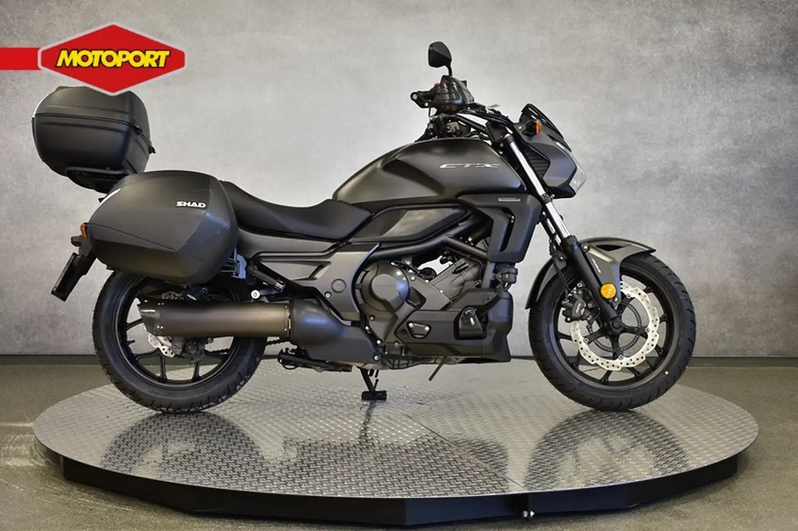 Honda CTX 700 N Zwart - 1