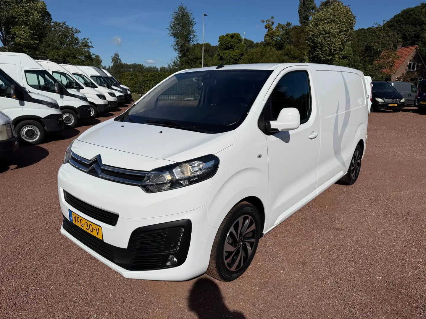 Citroen Jumpy 2.0 BlueHDI 177 PK L2H1 Automaat / Navigatie / Cam Weiß - 1