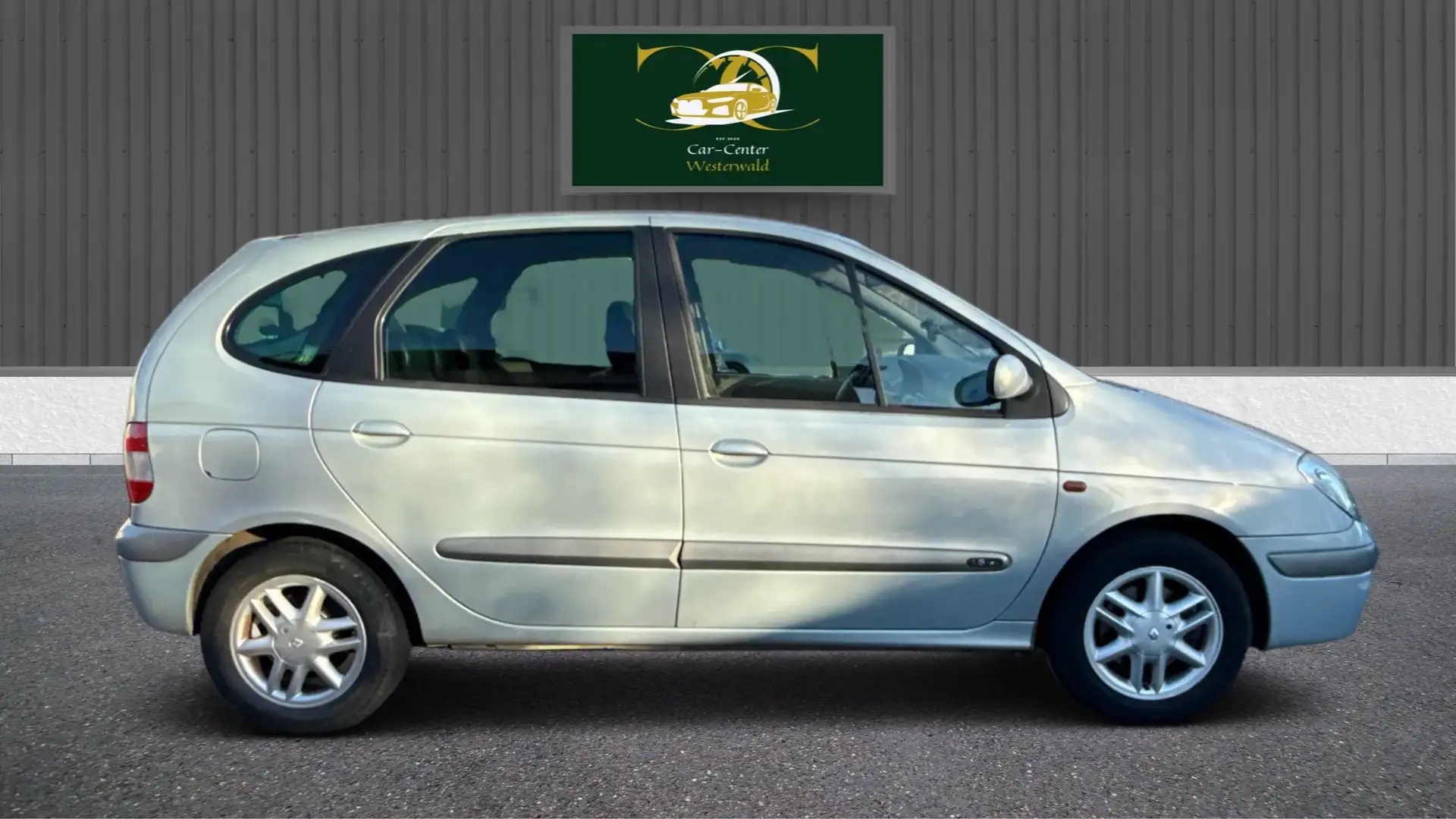 Renault Scenic Scenic 1.6 Authentique Silber - 2