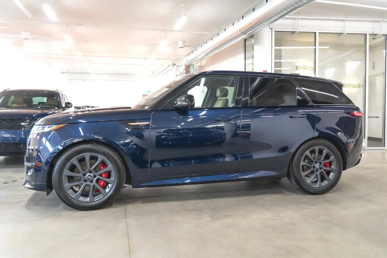 Land Rover Range Rover Sport photo Land Rover Range Rover Sport