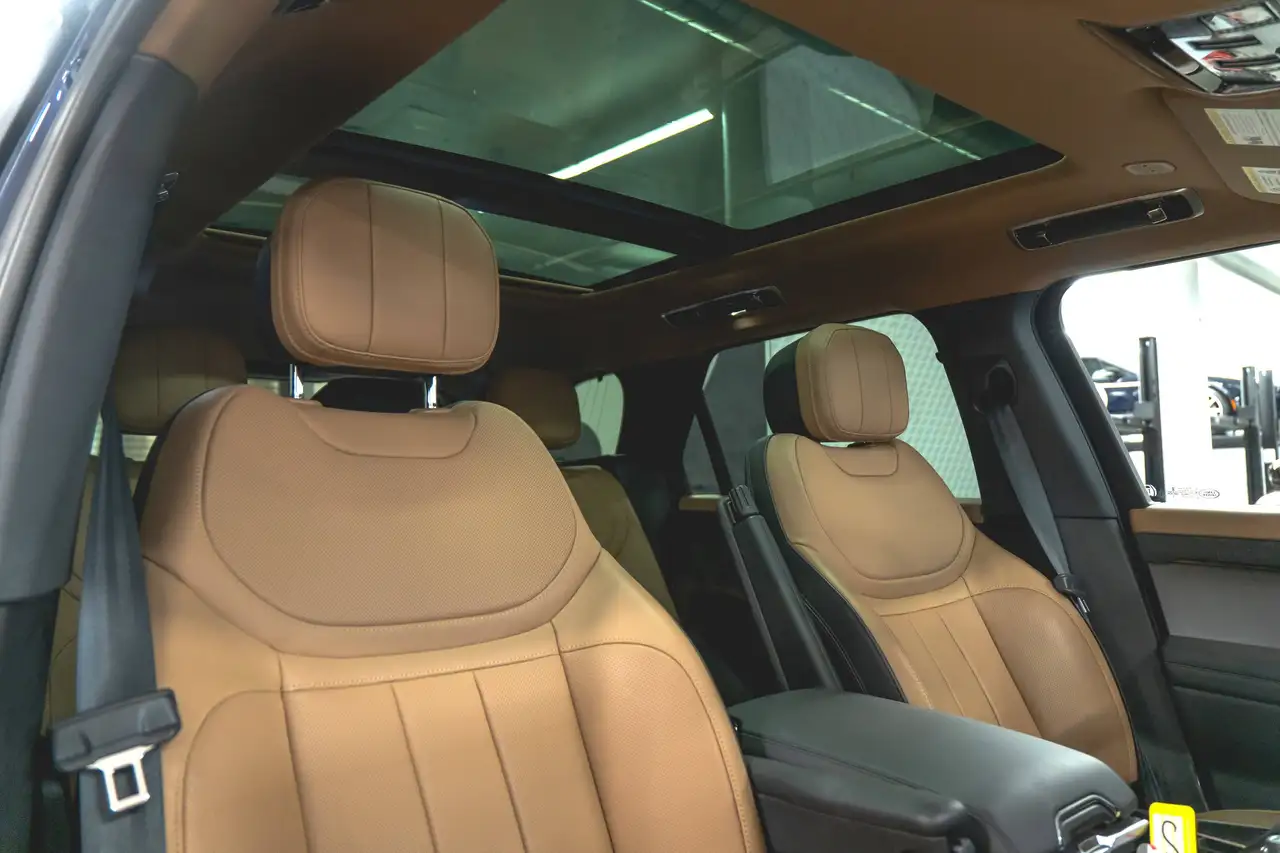 Land Rover Range Rover Sport photo Land Rover Range Rover Sport