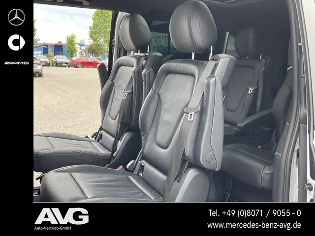 Mercedes-Benz V-Class view 9