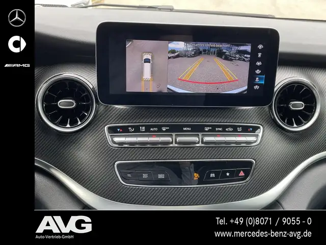 Mercedes-Benz V-Class view 14