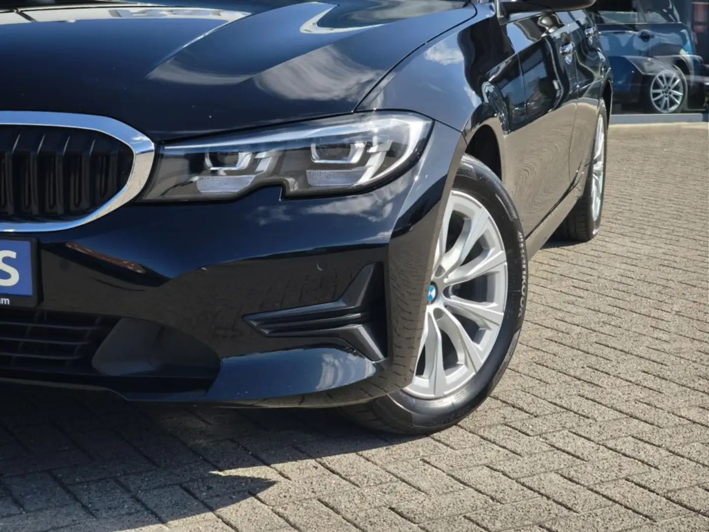 BMW 318 318d Touring Aut. Nero - 2