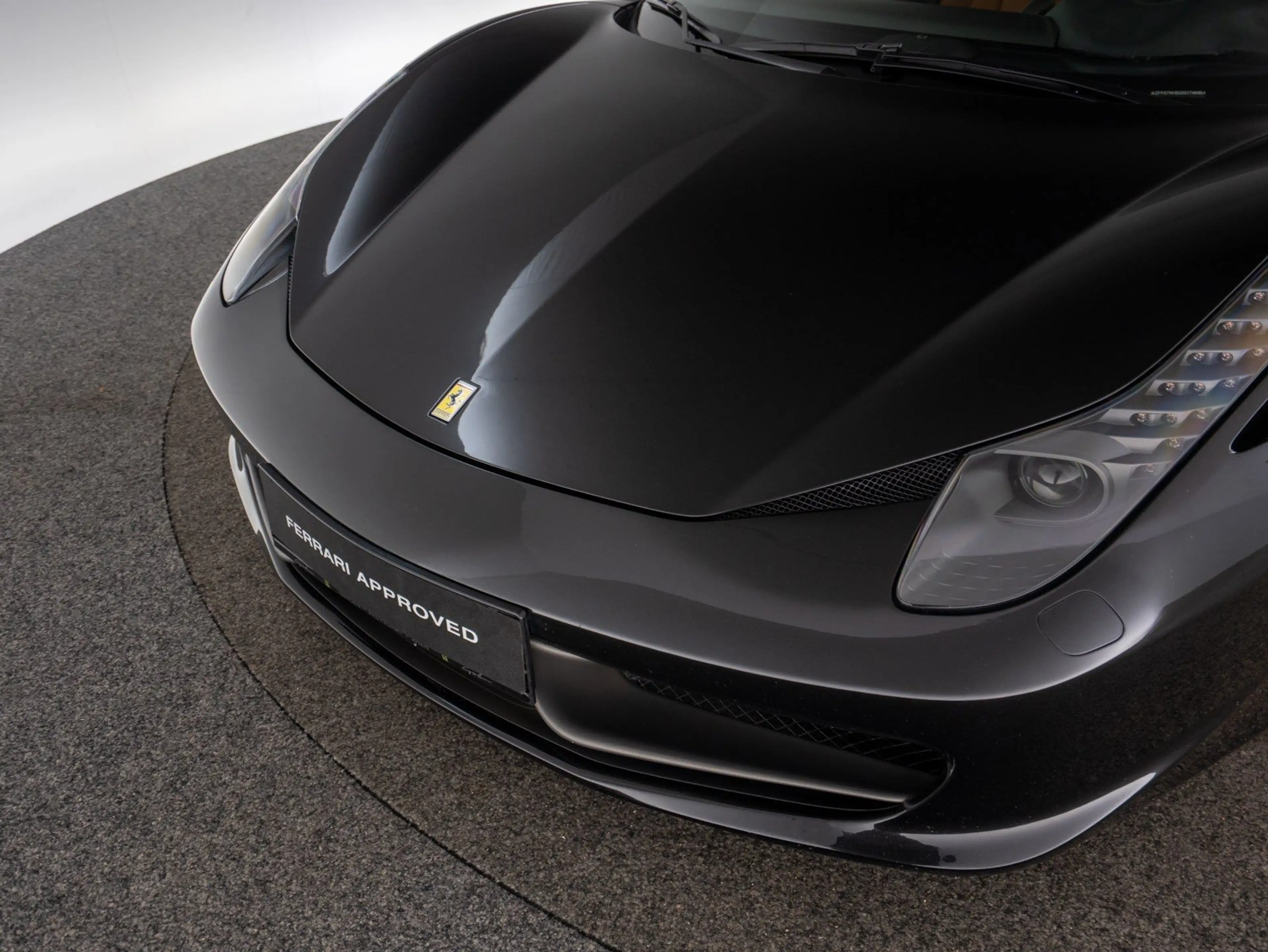 Ferrari 458 Italia — photo 15