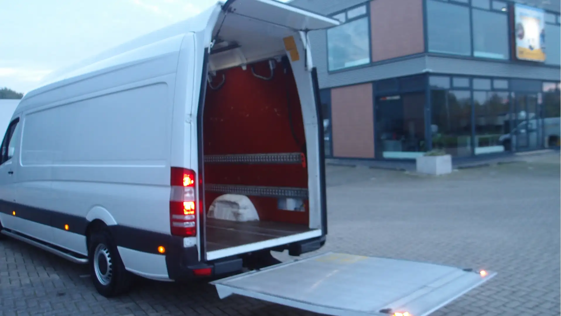 Mercedes-Benz Sprinter 314 CDI laadklep automaat l3h3 euro6 navigatie 432 Wit - 2