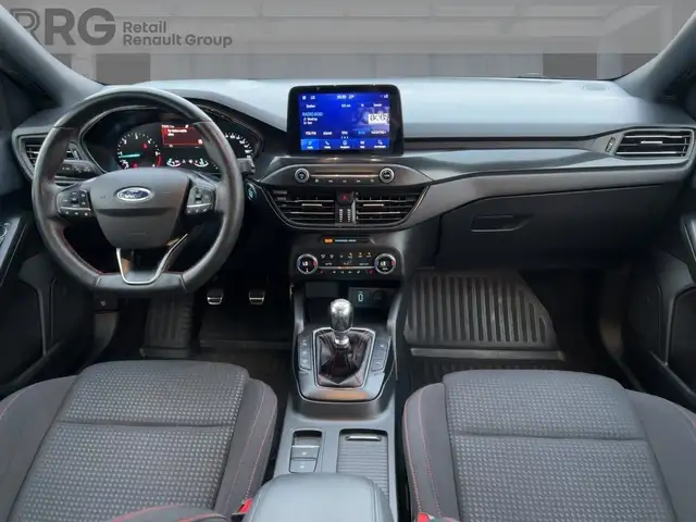 Ford Focus view 10
