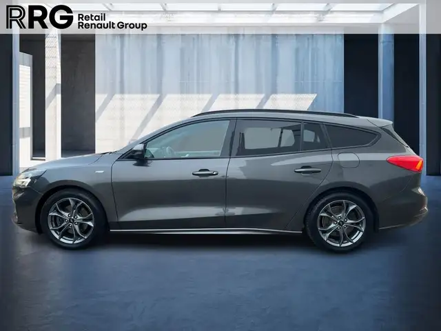 Ford Focus view 2
