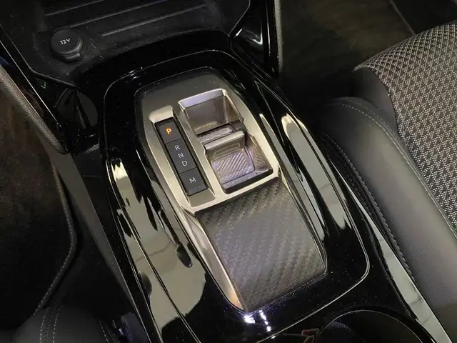 Peugeot 2008 view 12