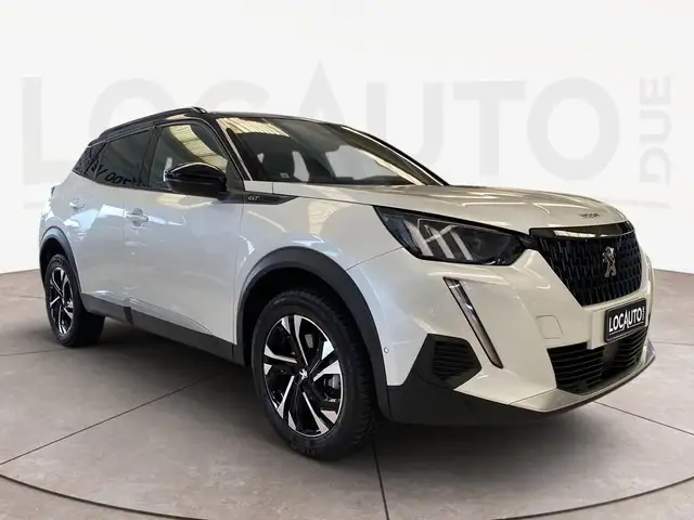 Peugeot 2008 view 3