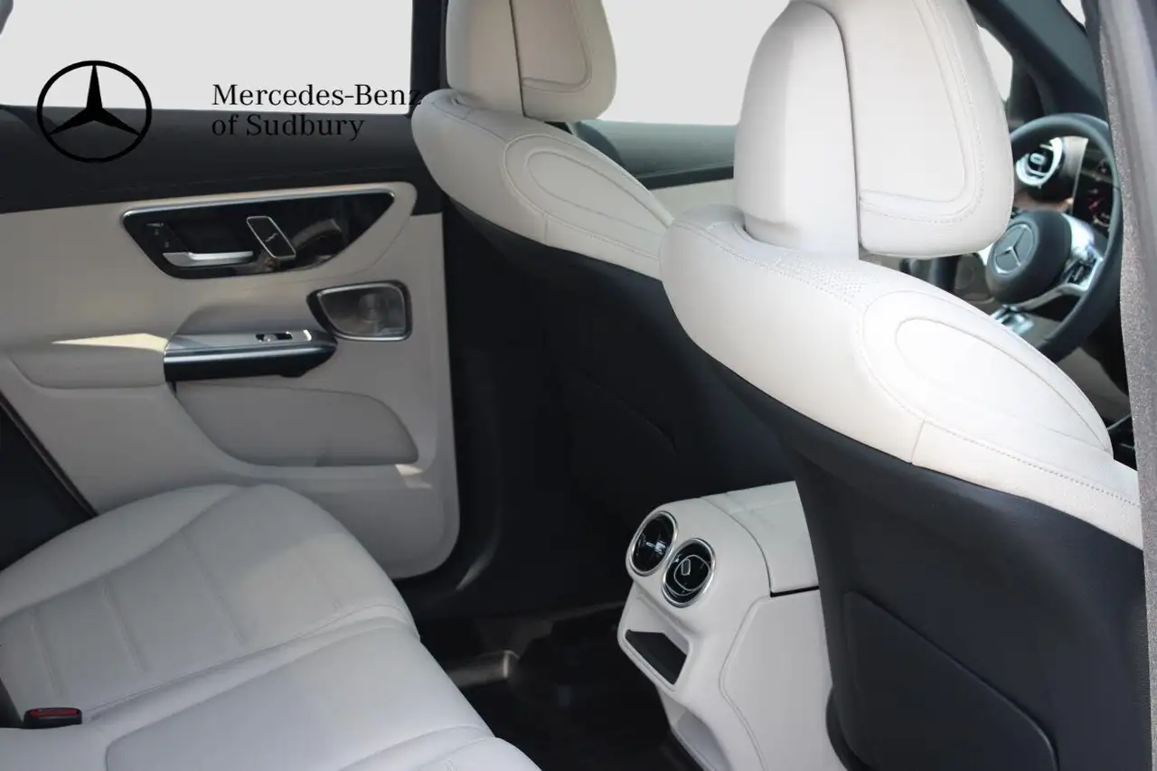 Mercedes-Benz GLC снимка Mercedes-Benz GLC