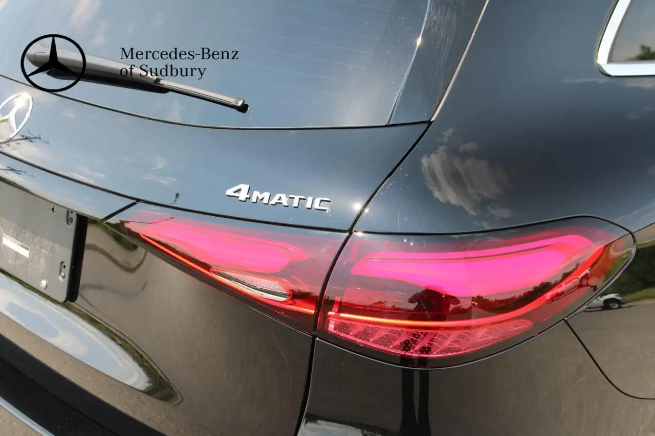 Mercedes-Benz GLC снимка Mercedes-Benz GLC