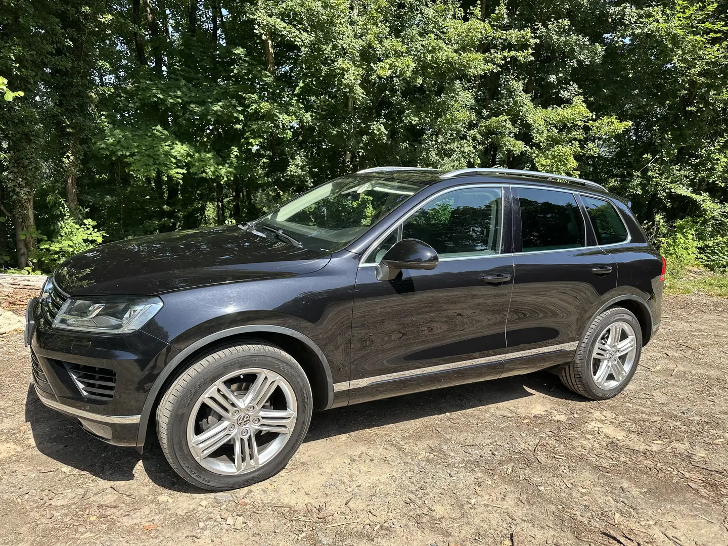 Volkswagen Touareg V6 TDI BMT Terrain Tech 4Motion Standheizung Pano Schwarz - 1