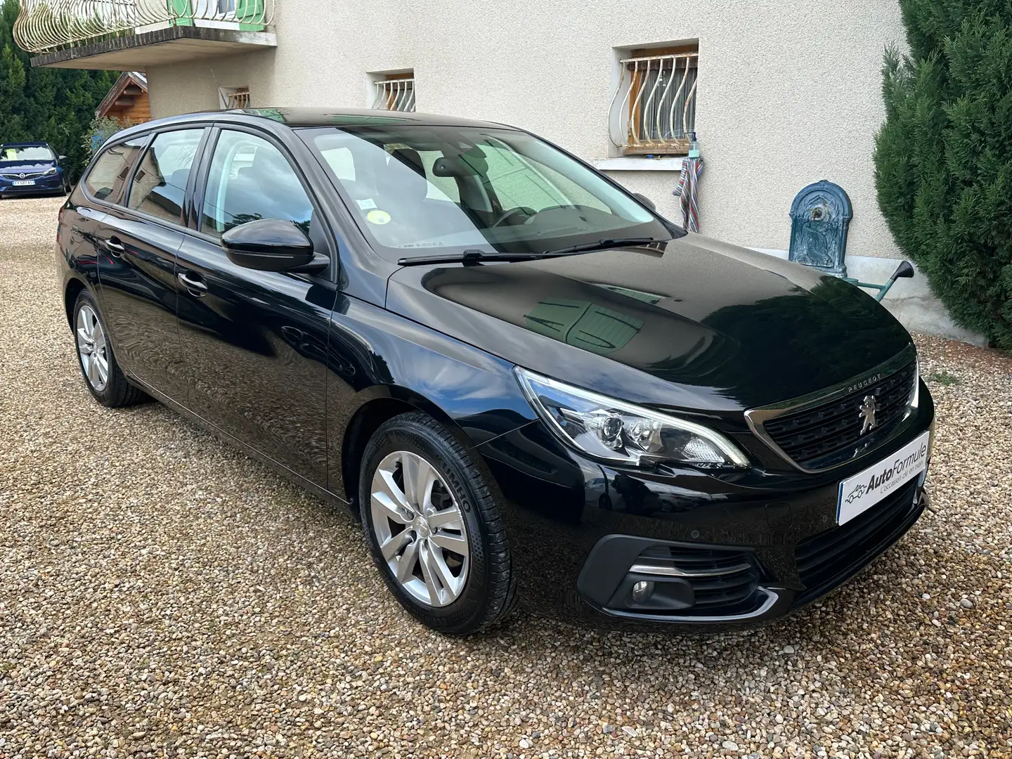 Peugeot 308 Break 1.5 BlueHDI 100ch Active Business 2020 Noir - 1