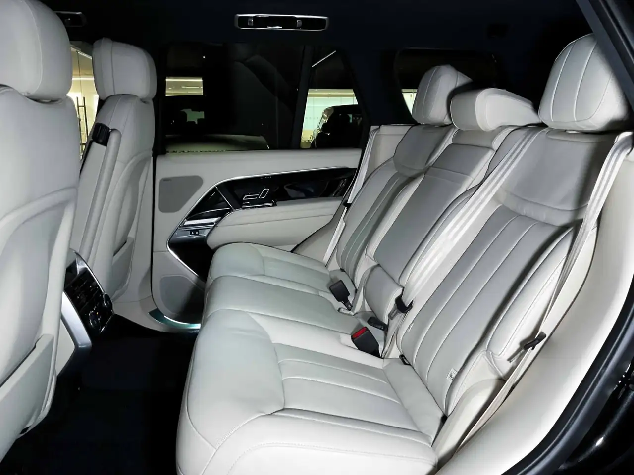 Land Rover Range Rover снимка Land Rover Range Rover