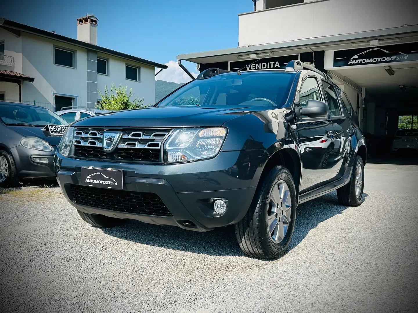 Dacia Duster 1.5 dci  4x2 110cv - GANCIO DI TRAINO Grigio - 1
