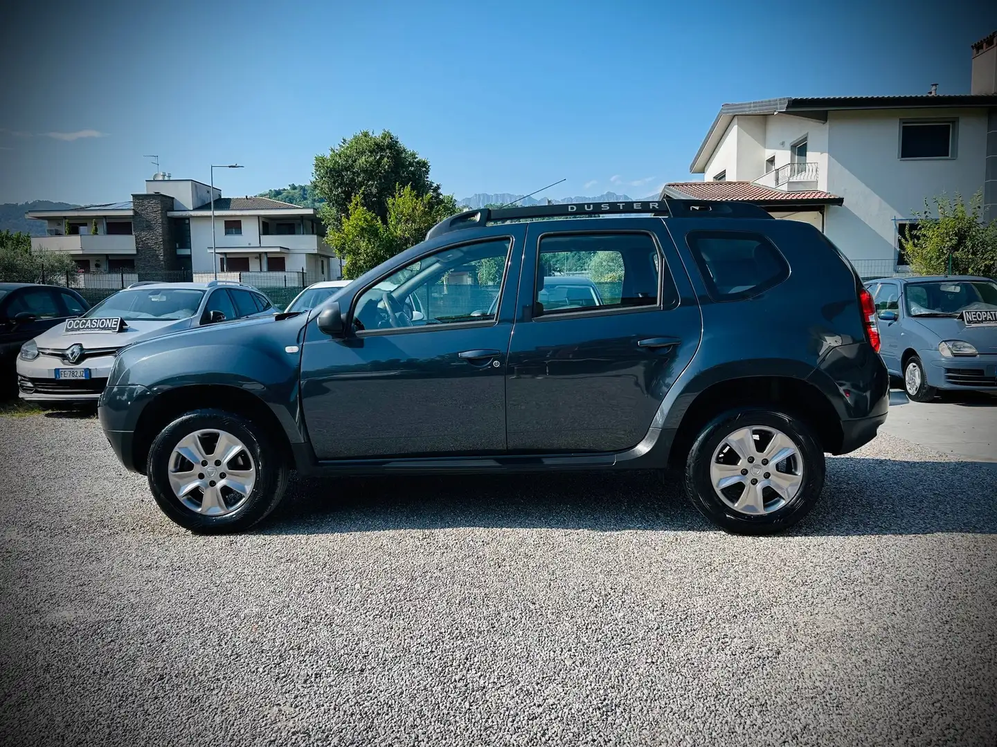 Dacia Duster 1.5 dci  4x2 110cv - GANCIO DI TRAINO Grigio - 2