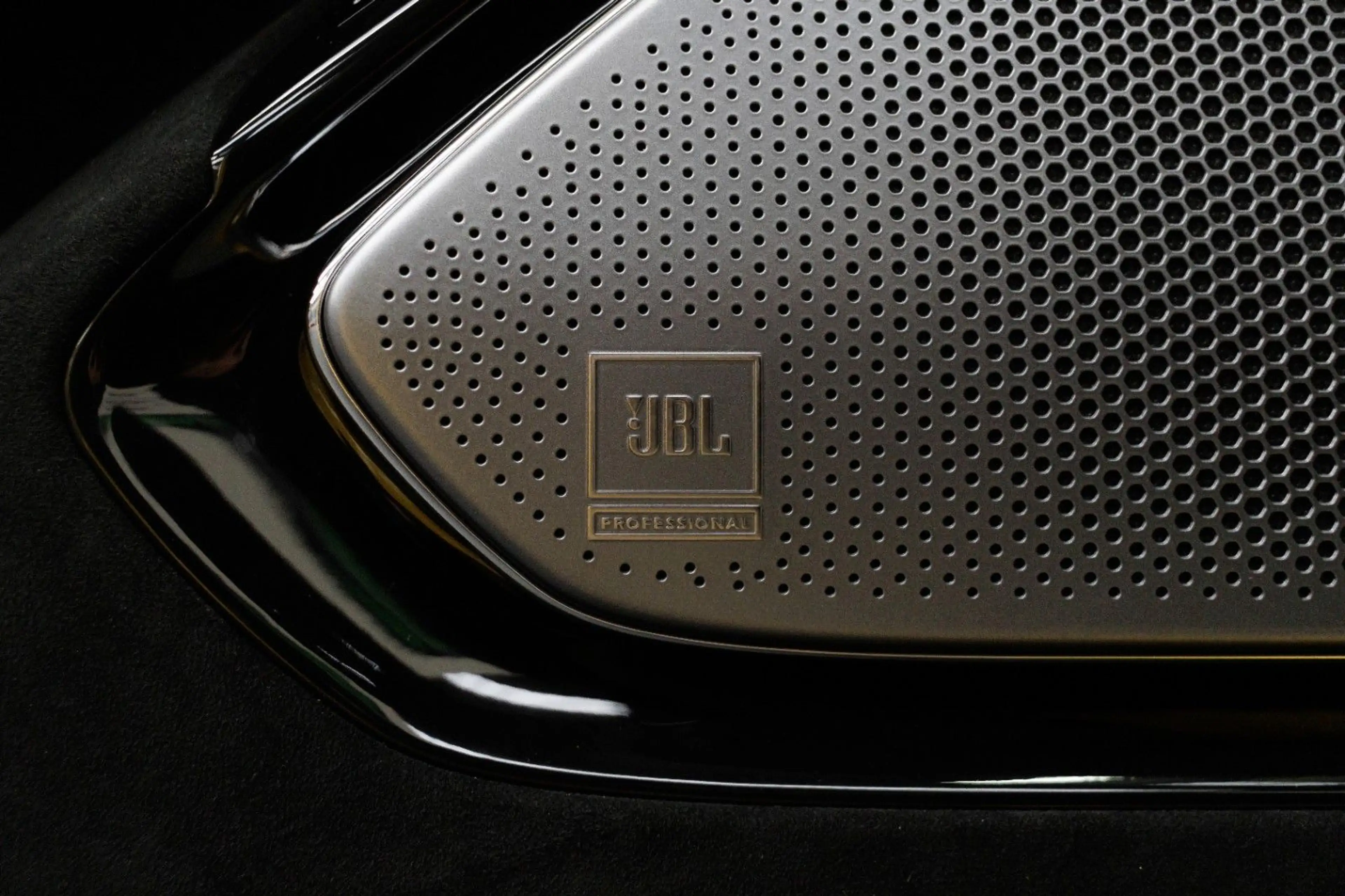 Ferrari Roma Spider/CARBON/DAYTONA/JBL/PASS.DISPLAY/ACC — photo 14