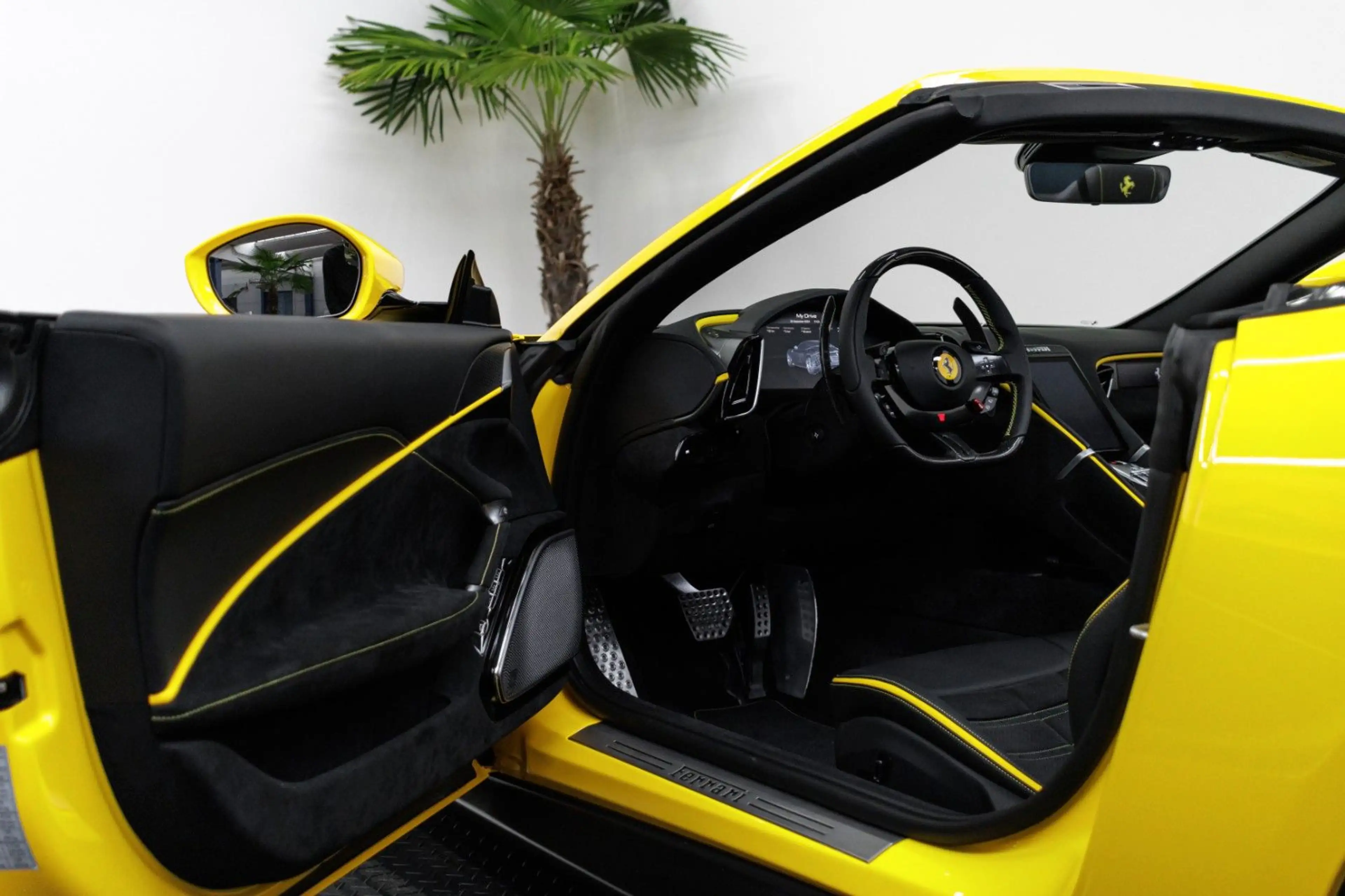 Ferrari Roma Spider/CARBON/DAYTONA/JBL/PASS.DISPLAY/ACC — photo 9