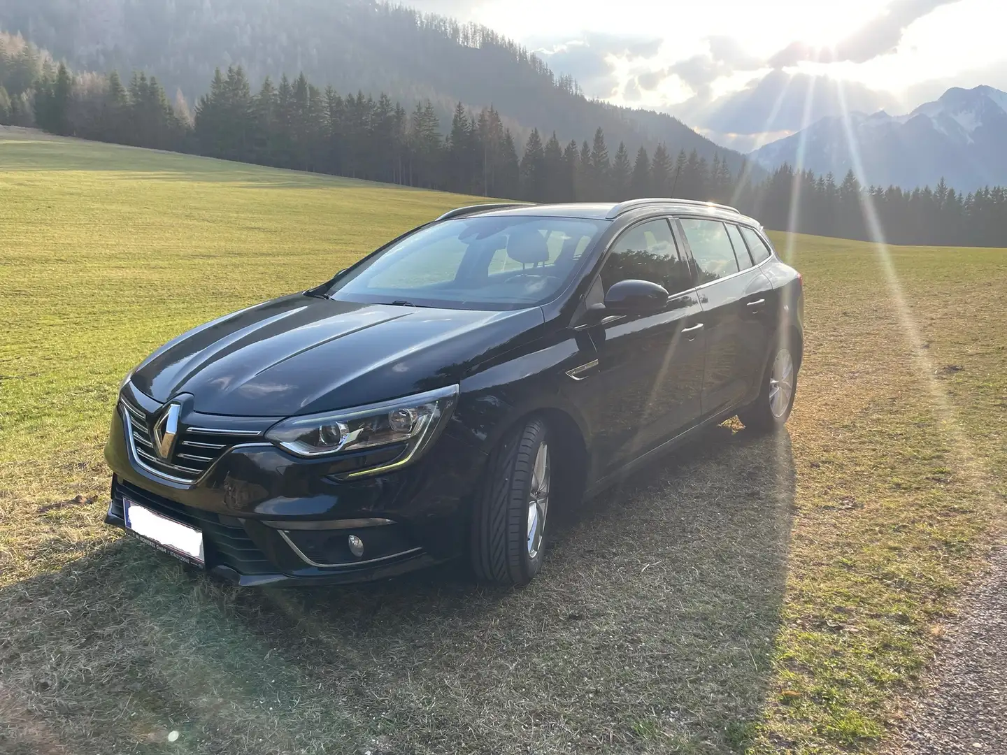 Renault Megane Mégane Grandtour Intens Energy TCe 100 Intens Schwarz - 1