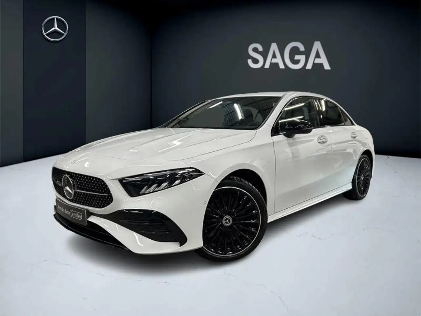 Mercedes-Benz A 250 e Berline AMG Pack Night Bianco - 1