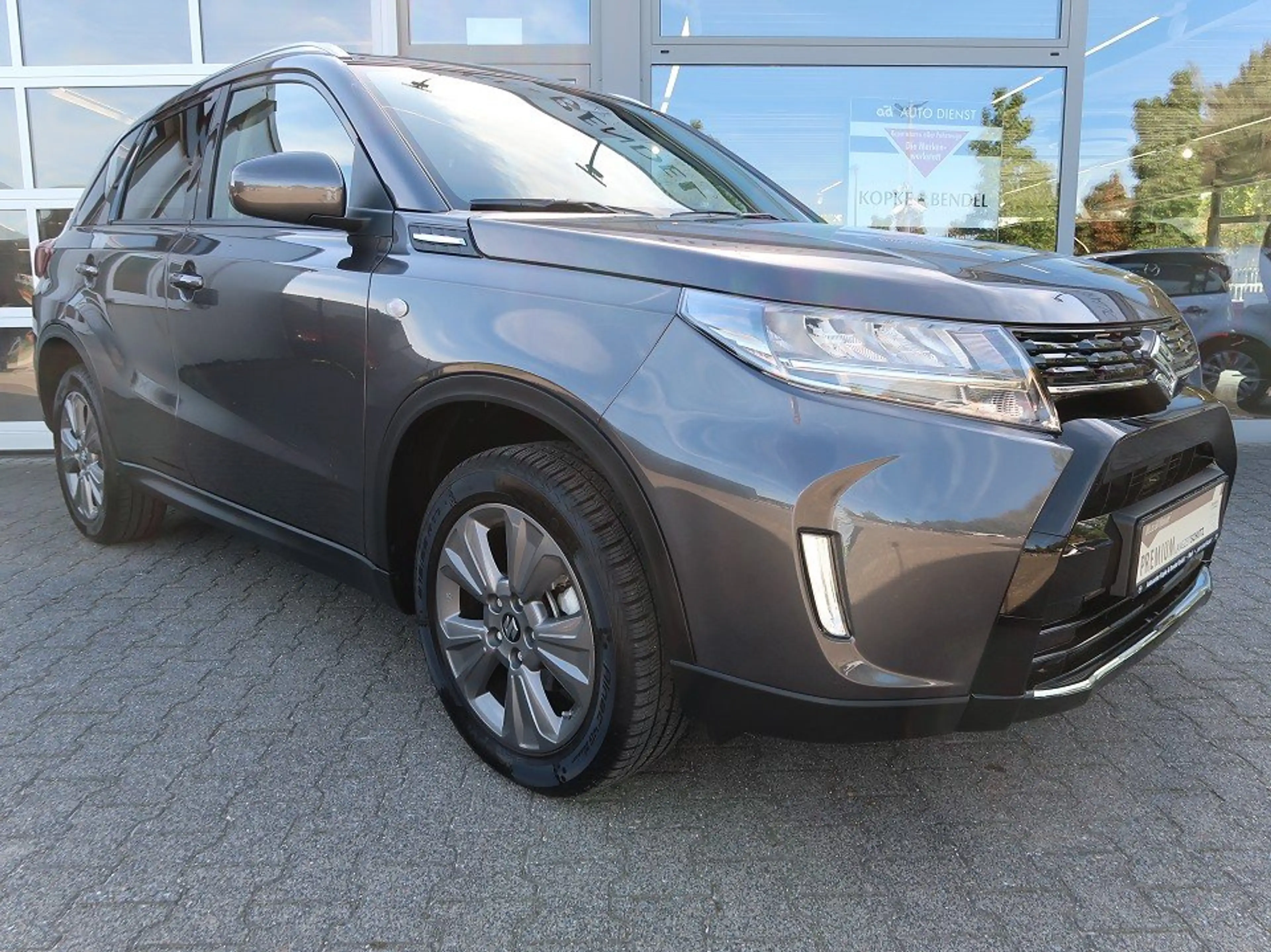 Suzuki Vitara *Allwetter*perfekter Zustand* 1.4 Mild-Hybrid Comf — photo 3