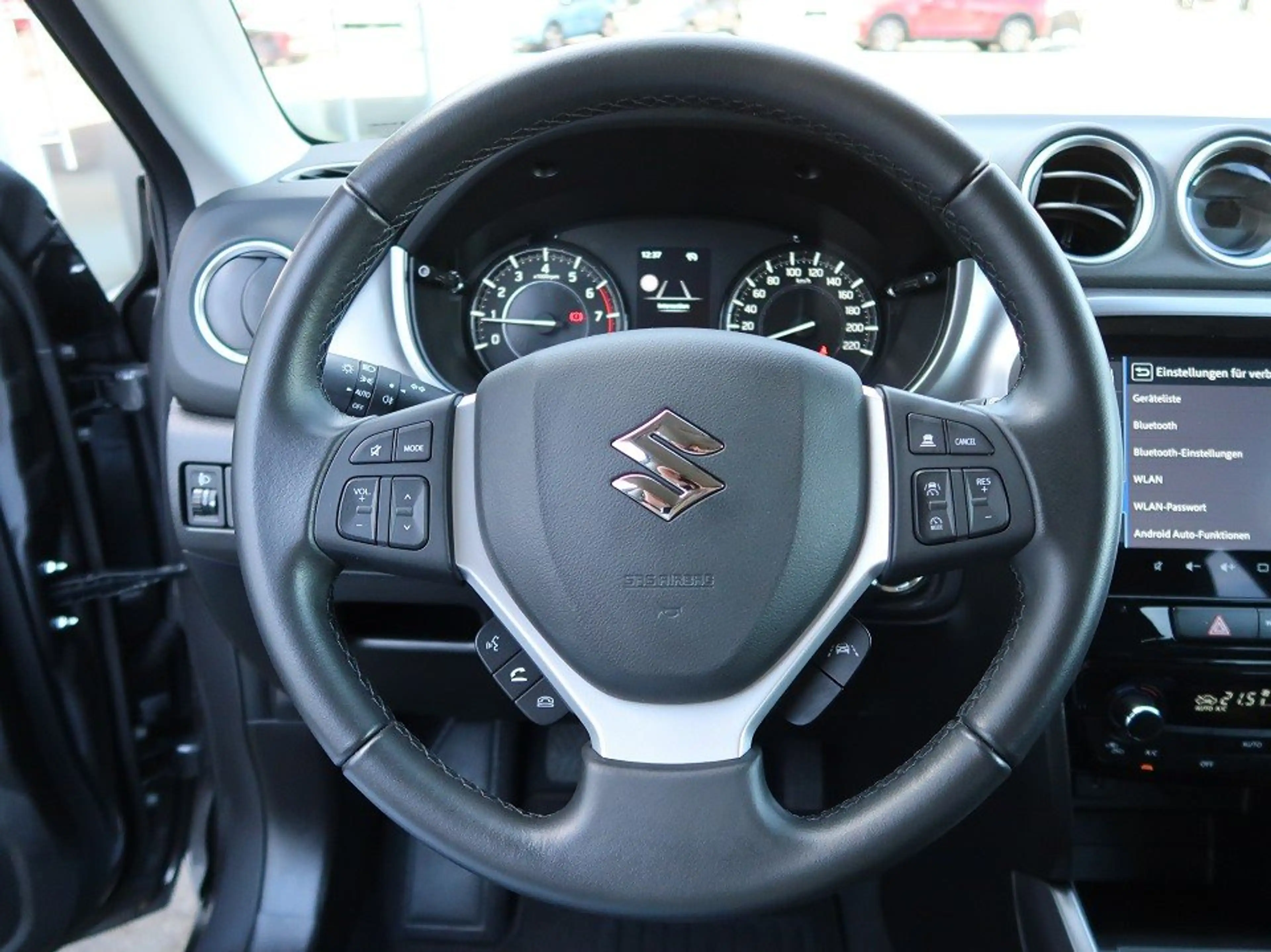 Suzuki Vitara *Allwetter*perfekter Zustand* 1.4 Mild-Hybrid Comf — photo 14