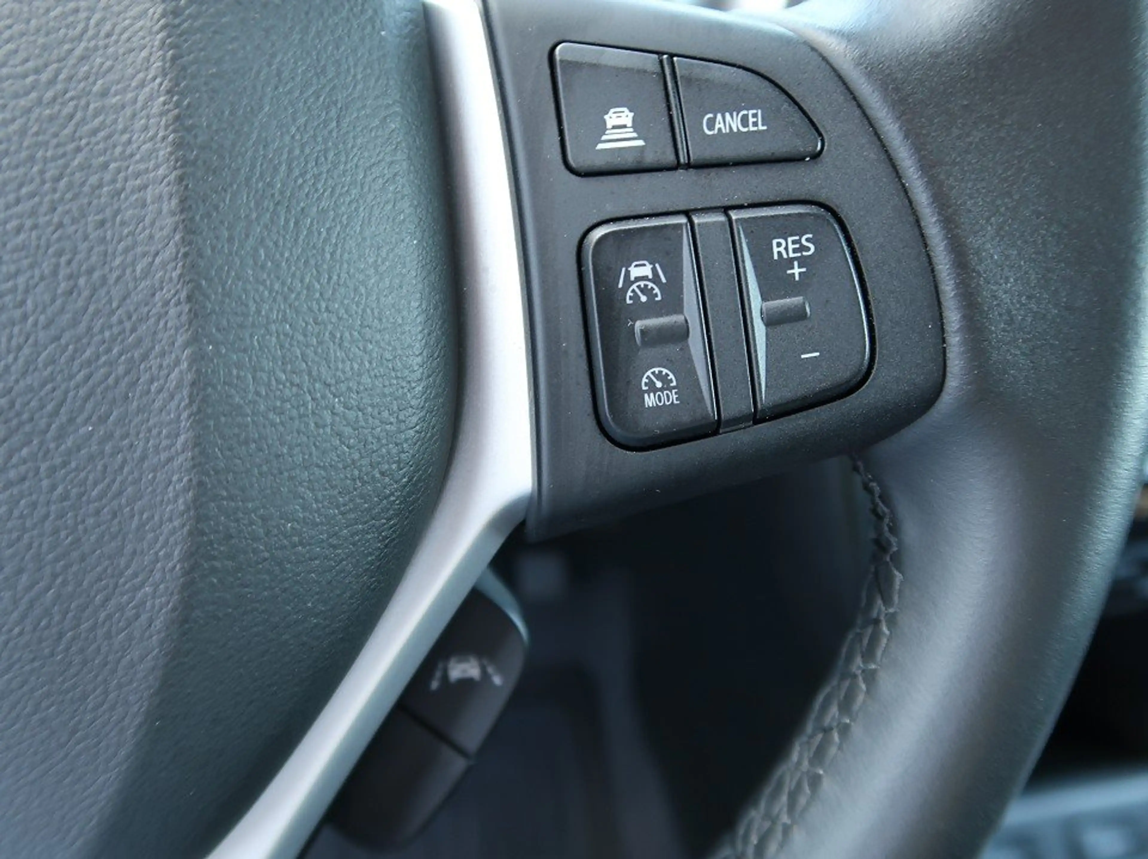 Suzuki Vitara *Allwetter*perfekter Zustand* 1.4 Mild-Hybrid Comf — photo 16